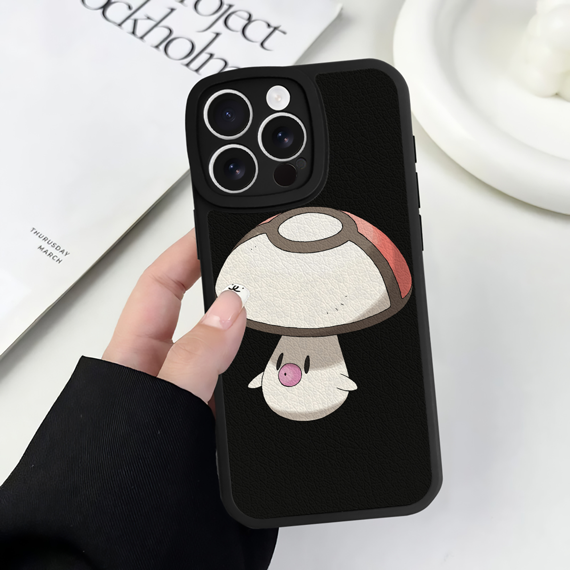 （画像用） ポケットモンスター Pokémon 【iPhone 16シリーズ対応】シリコンスマホケース（レザー調） 材質：シリコン